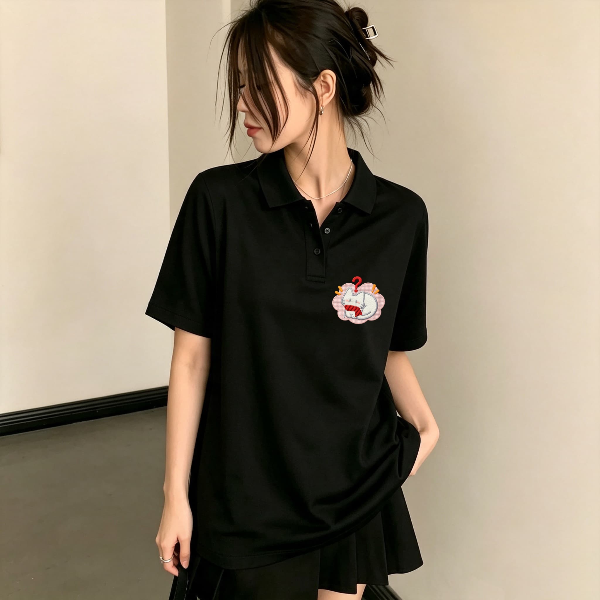 Embroidery On Black Shirt - 여성용 블랙 라펠 칼라 폴로 셔츠,