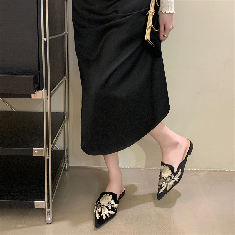 2026년 신상 여성화 자수 꽃 슬리퍼 뾰족코 플랫 슬 - Embroidery Designer 리뷰 및 가격