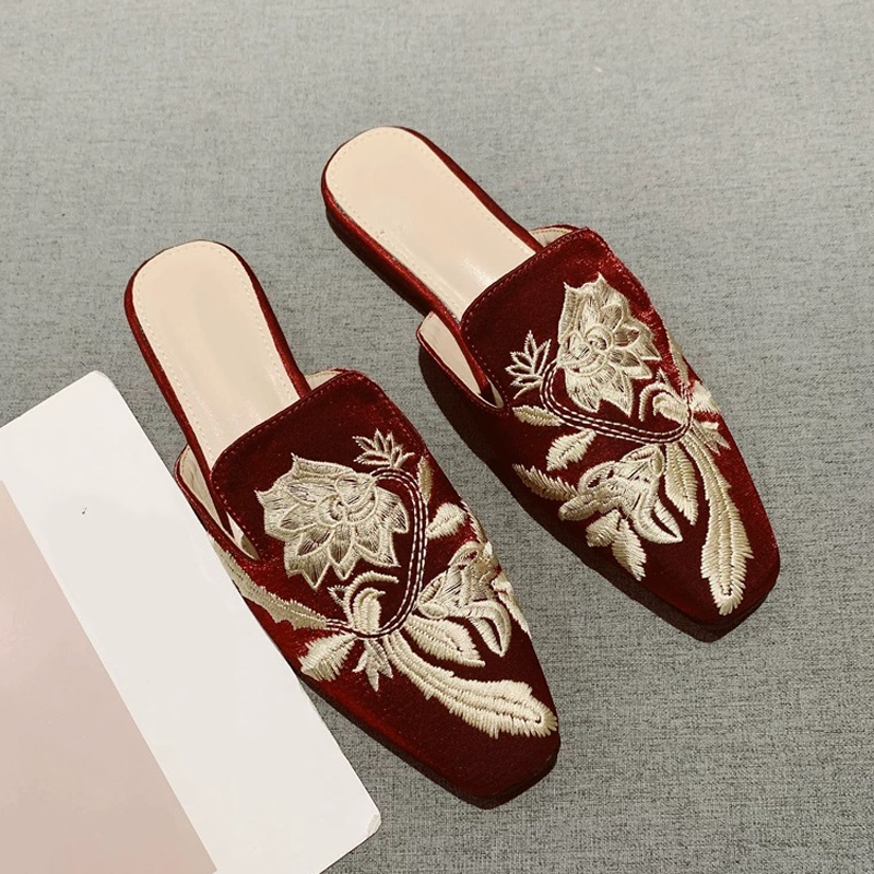 2026 새로운 여성 신발 레트로 자수 뮬러 슬리퍼 여 - Embroidery Designer 리뷰 및 가격