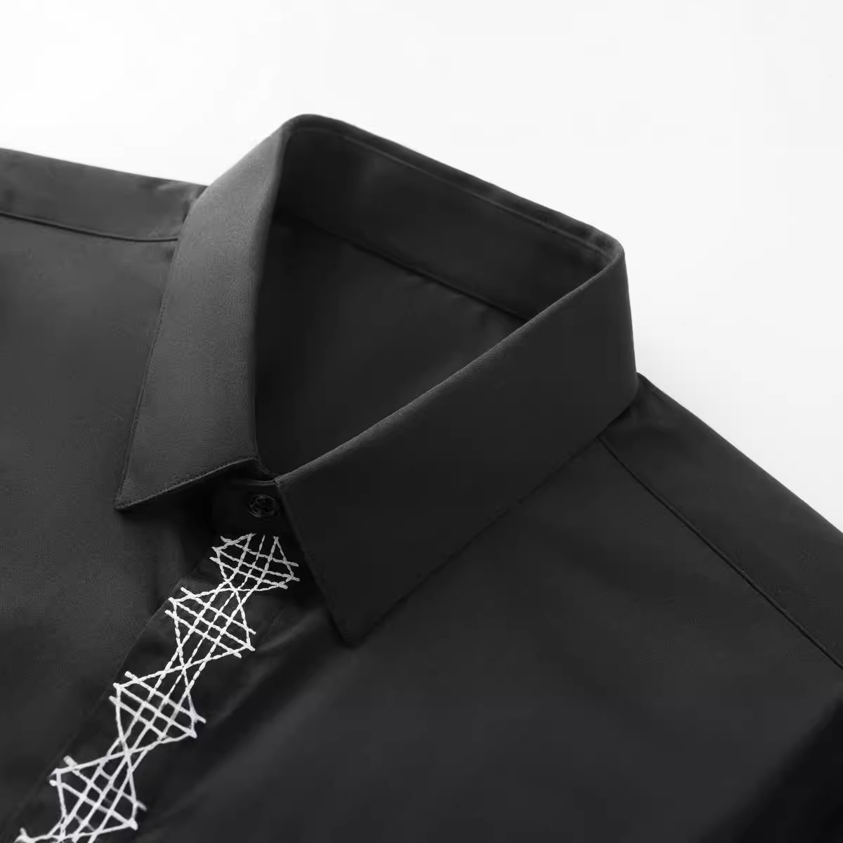 남성용 면 조합 상의, 앞소매 망사 자수, 블랙 앤 화 - Embroidery On Black Shirt 리뷰 및 가격