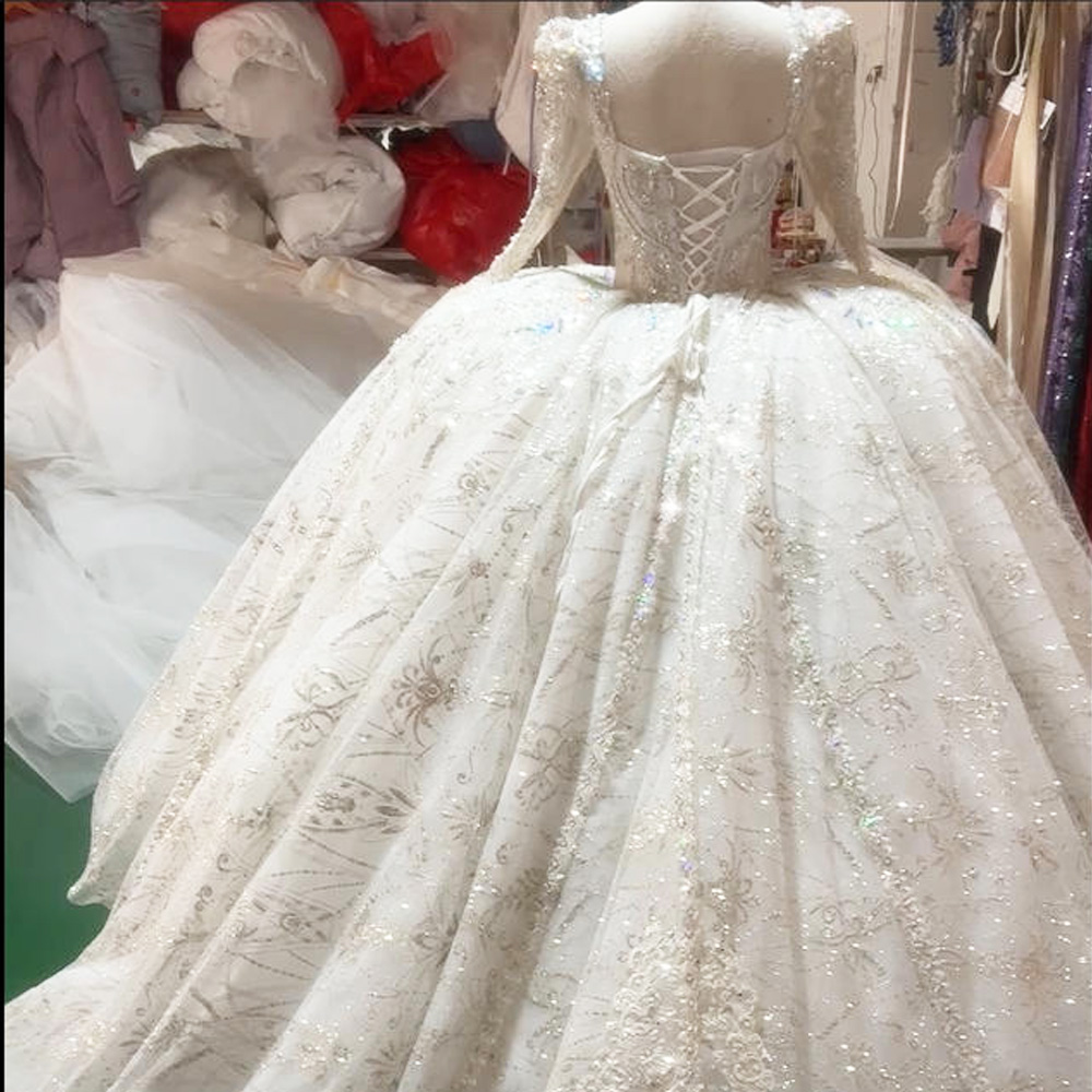 민속 웨딩드레스, 스퀘어 넥, 긴 소매, 레이스업 백, - Embroidery Organza 리뷰 및 가격